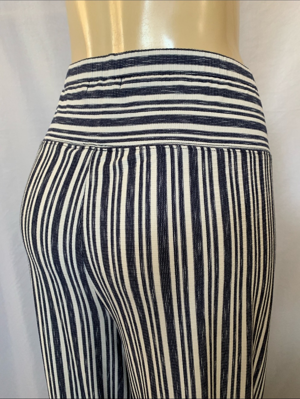 DEMOCRACY Jeans Women’s Knit Striped Navy & White Pants Size 2X Wide Leg NWOT